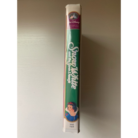 Disney Snow White VHS - Picture 3 of 4